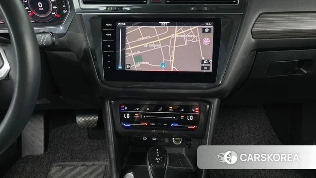 Volkswagen Tiguan Allspace 2022 Белый из Кореи, фото 4