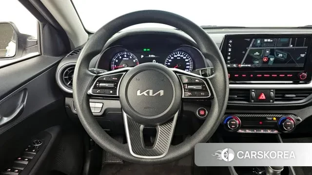 Kia The New K3 2nd generation 2021 Белый из Кореи, фото 4
