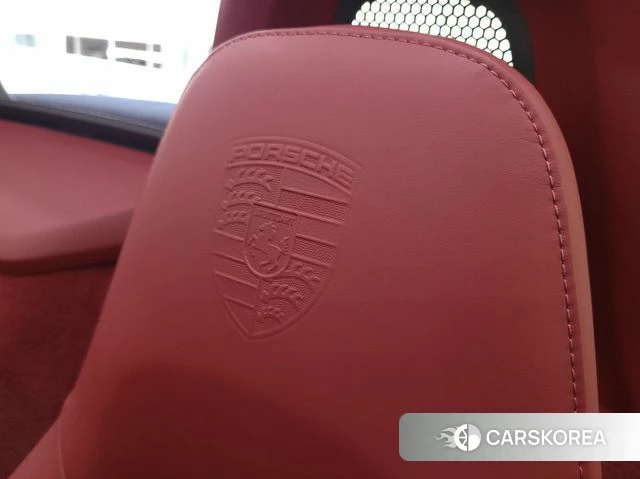 Porsche 718 Boxster 2024 Серебристо-серый из Кореи, фото 4