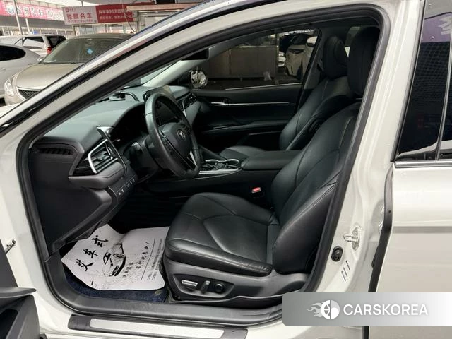 Toyota Camry 2022 Белый из Китая, фото 4