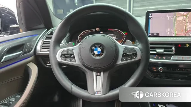 BMW X3 (G01) 2024 Светло-серебряный цвет из Кореи, фото 4