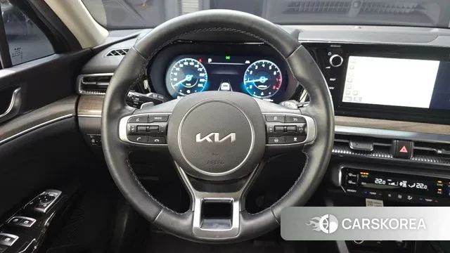 Kia K5 3rd generation 2023 Серый из Кореи, фото 4