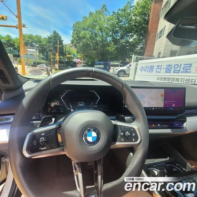 BMW 5 Series (G60) 2024 Белый из Кореи, фото 4