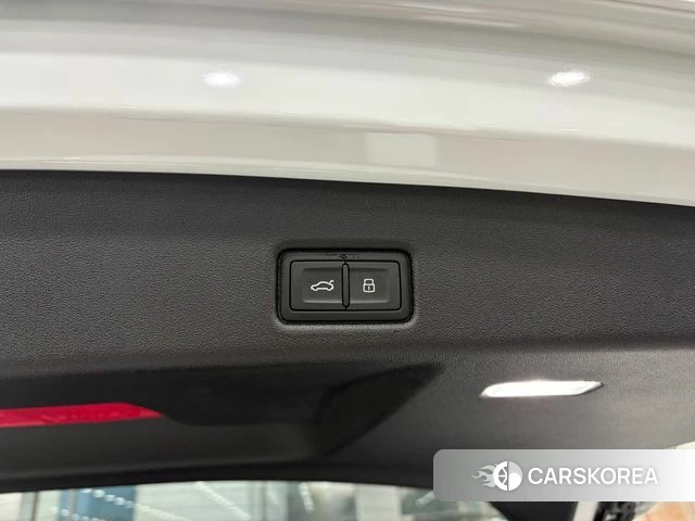 Audi Q5 (80A) 2025 Белый из Кореи, фото 4