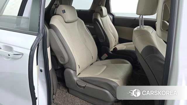 Kia Carnival 4th generation 2022 Белый из Кореи, фото 4