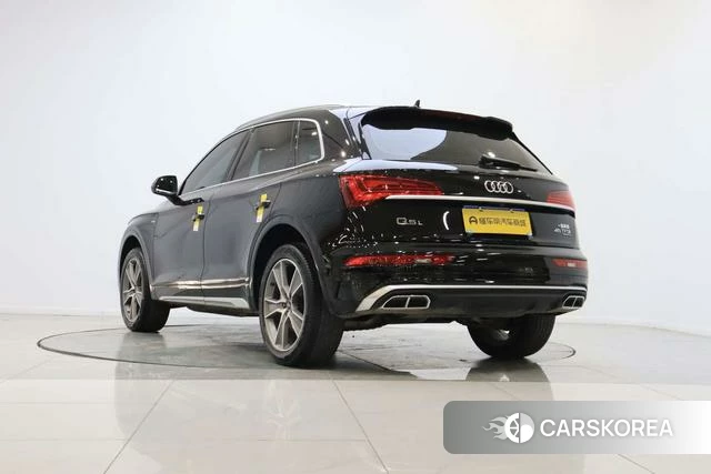 Audi Q5L 2023 Черный из Китая, фото 4