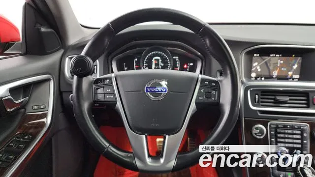 Volvo V60 2018 Красный из Кореи, фото 4
