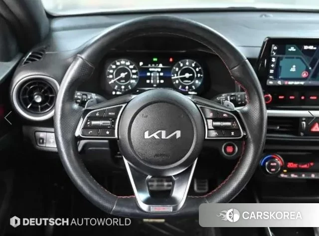 Kia The New K3 2nd generation 2021 Белый из Кореи, фото 4