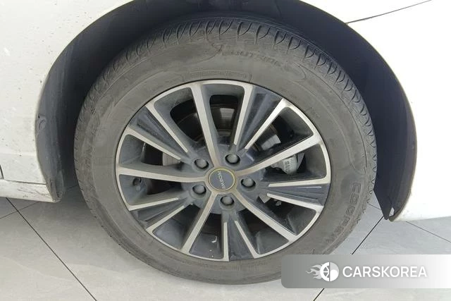 Roewe i5 2021 Белый из Китая, фото 4
