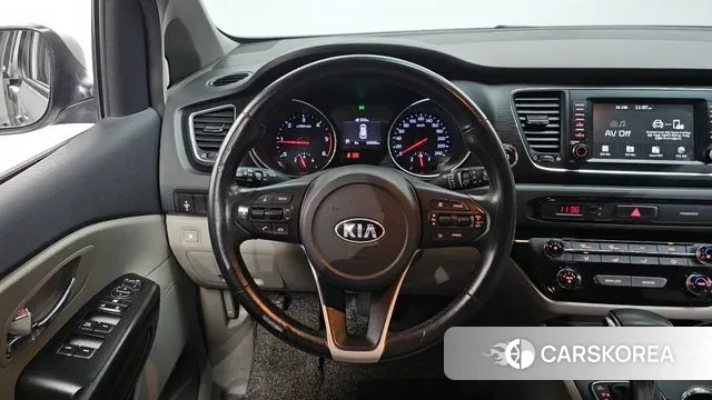 Kia The New Carnival 2018 Серебряный из Кореи, фото 4