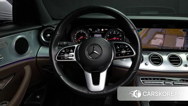 Mercedes-Benz E-Class W213 2019 Серебряный из Кореи, фото 4