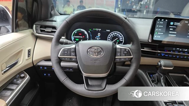 Toyota Sienna 4th Generation 2024 Белый из Кореи, фото 4