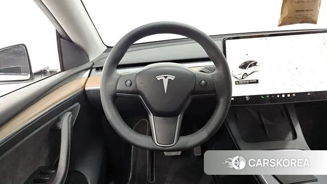 Tesla Model Y 2023 Белый из Кореи, фото 4