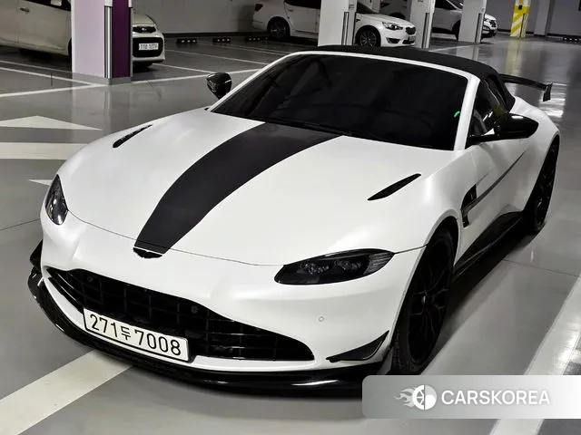 Aston Martin Vantage 2nd Generation 2022 Белый из Кореи, фото 4