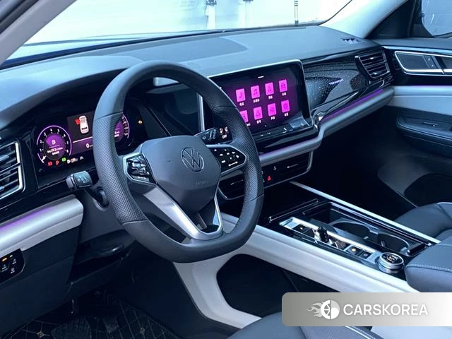Volkswagen Tourang 2024 Черный из Китая, фото 4