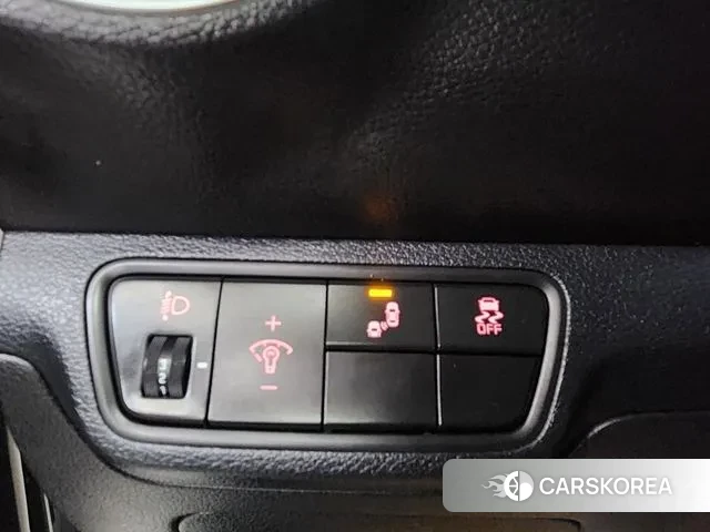 Kia The New K3 2nd generation 2021 Белый из Кореи, фото 4