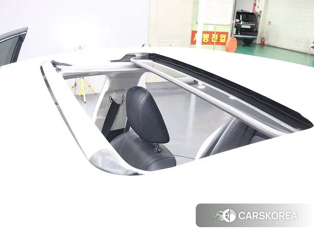 Lexus ES300h 7th generation 2021 Белый из Кореи, фото 4