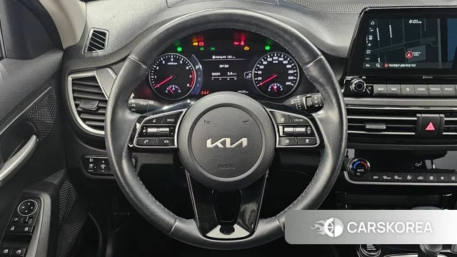 Kia Seltos 2022 Черный из Кореи, фото 4