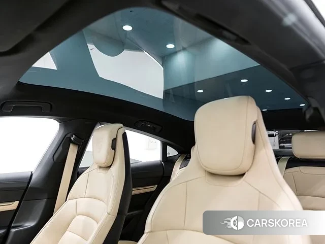 Porsche Taycan 2023 Черный из Кореи, фото 4