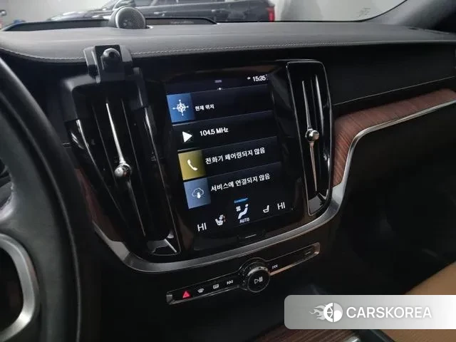 Volvo S60 3rd generation 2021 Белый из Кореи, фото 4