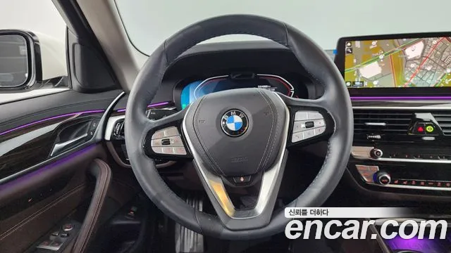 BMW 5 Series (G30) 2023 Белый из Кореи, фото 4