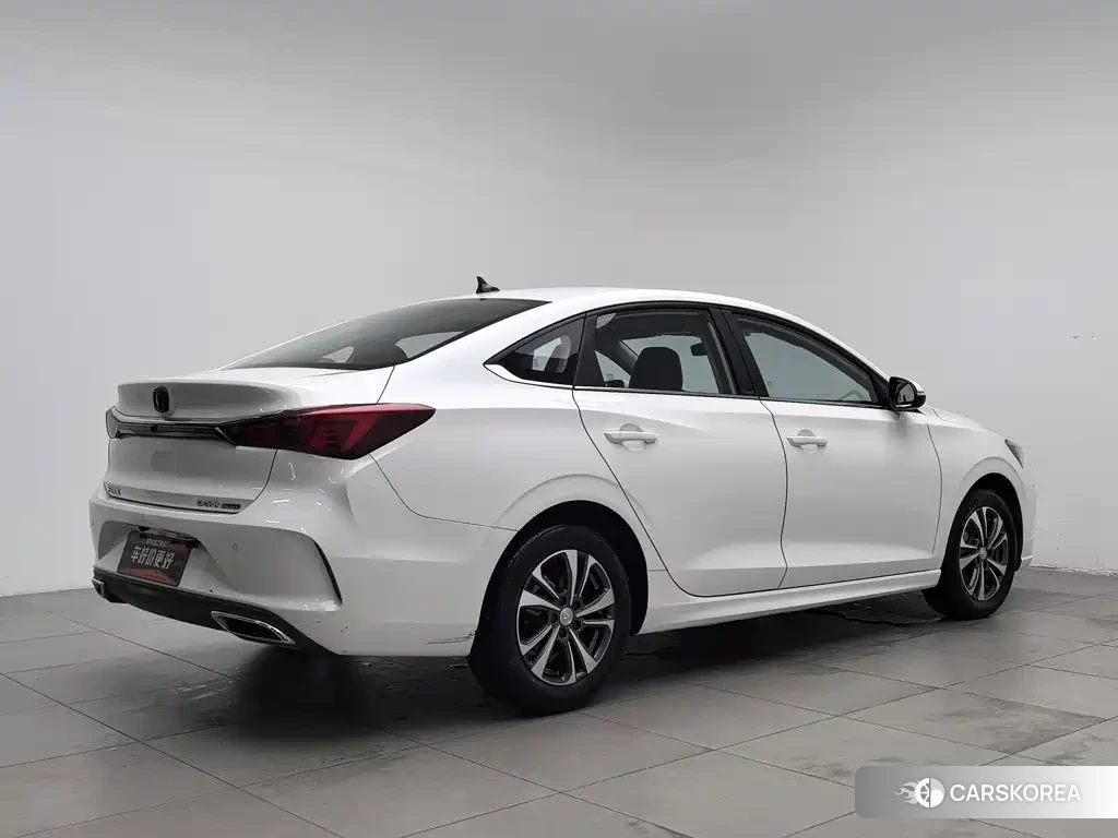 Chang'an Yidong 2023 Белый из Китая, фото 4