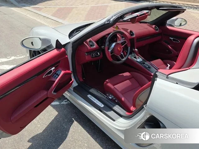Porsche 718 Boxster 2022 Серый из Кореи, фото 4