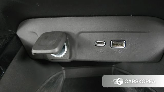 Chevrolet (GM Daewoo) Trax Crossover 2023 Красный из Кореи, фото 4