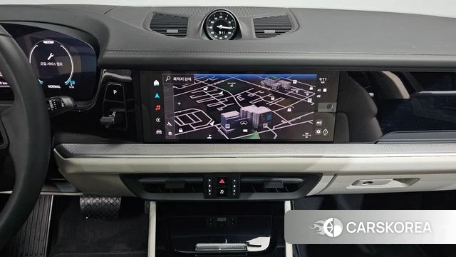 Porsche Cayenne (PO536) 2025 Черный из Кореи, фото 4