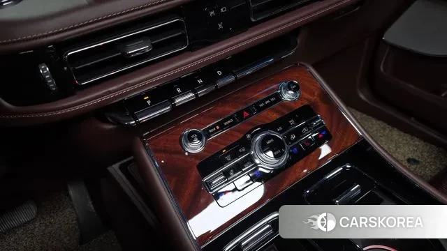 Lincoln Aviator 2nd generation 2022 Серый из Кореи, фото 4