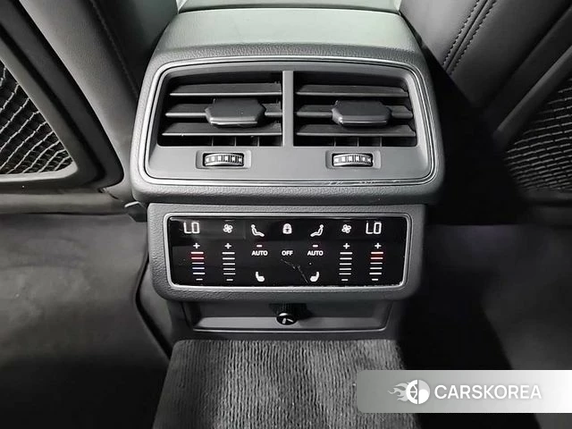 Audi A6 (C8) 2021 Белый из Кореи, фото 4