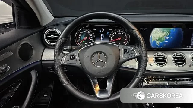 Mercedes-Benz E-Class W213 2018 Белый из Кореи, фото 4