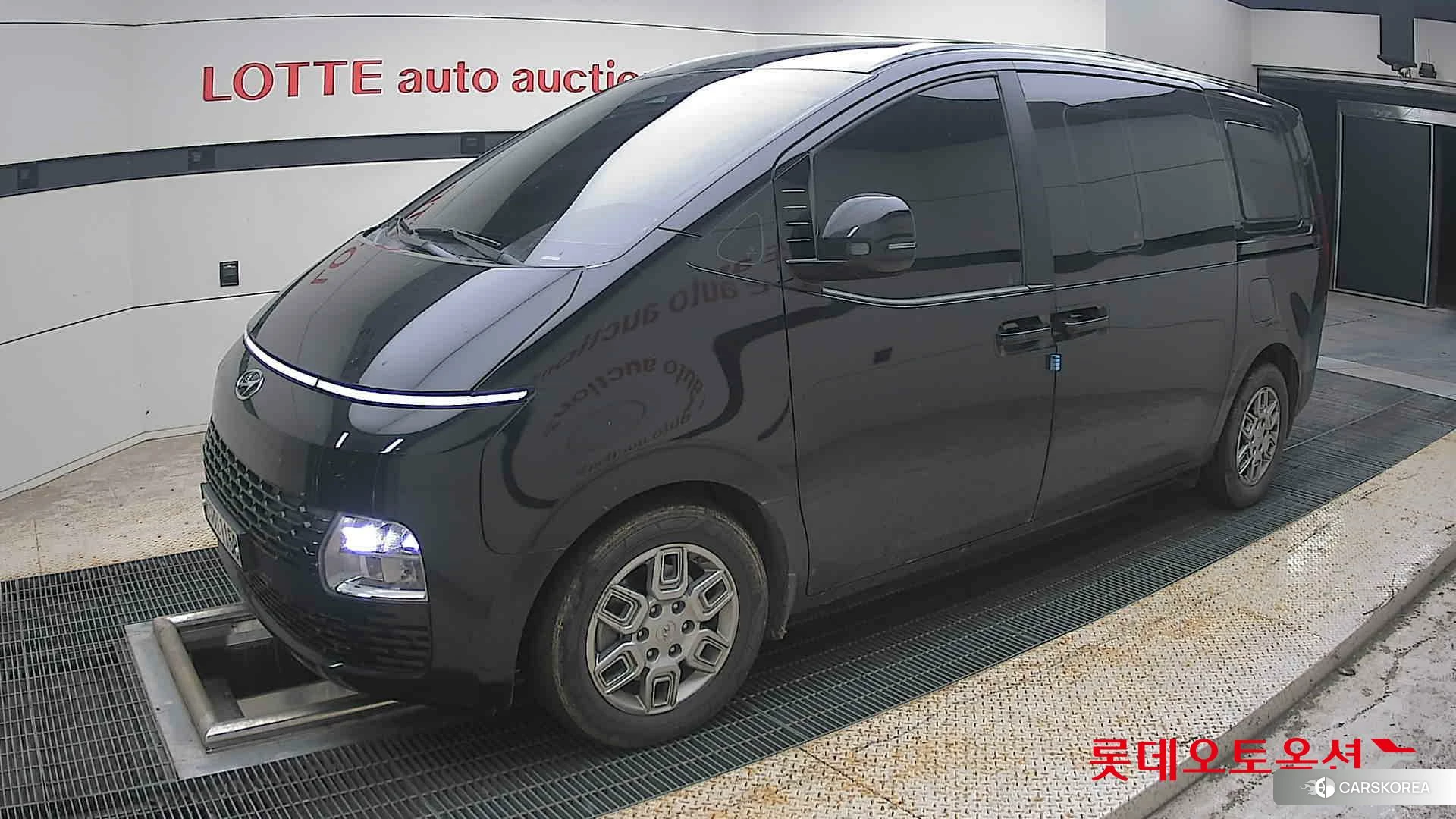 Hyundai Staria 2022 Черный из Кореи, фото 4