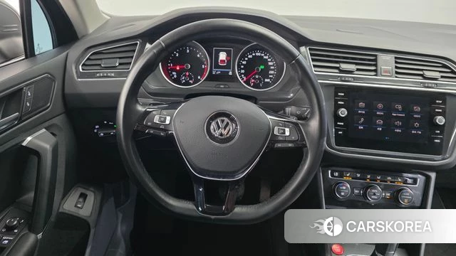 Volkswagen Tiguan second Generation 2018 Серый из Кореи, фото 4