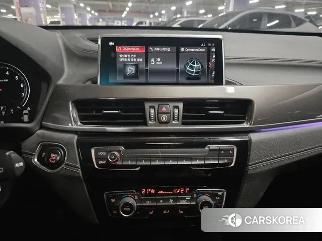 BMW X1 (F48) 2021 Белый из Кореи, фото 4