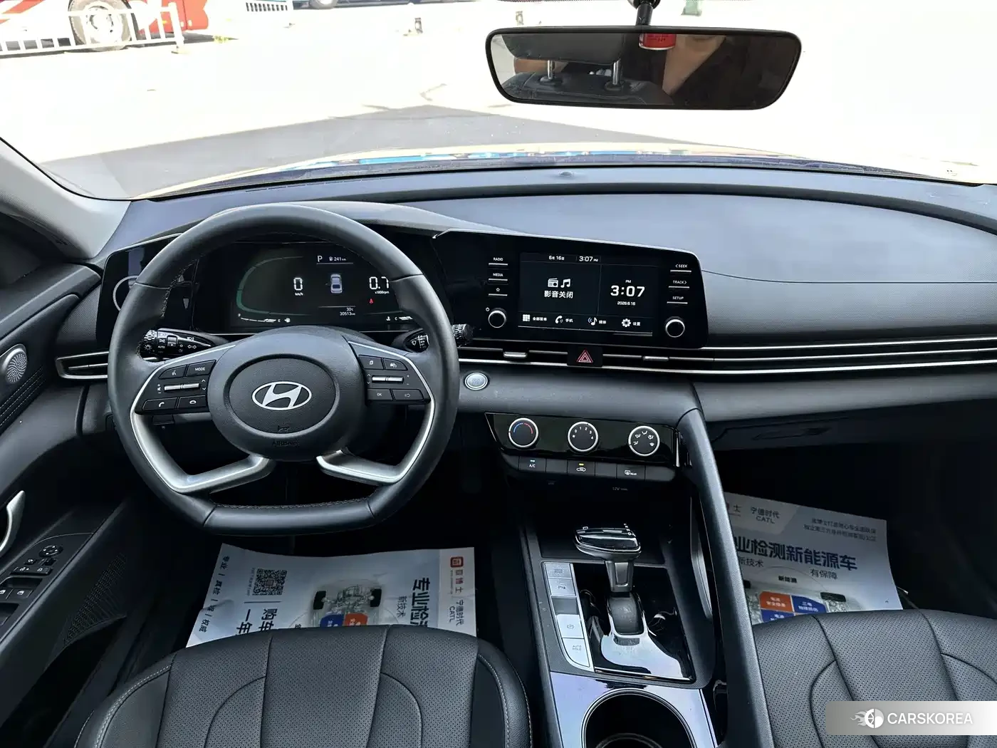 Hyundai Elantra 2023 Silver/gray из Китая, фото 4