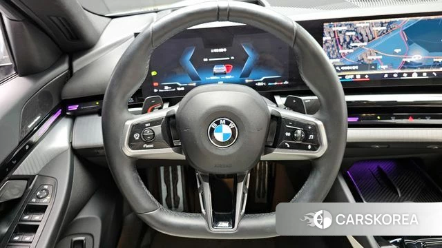 BMW 5 Series (G60) 2024 Серый из Кореи, фото 4