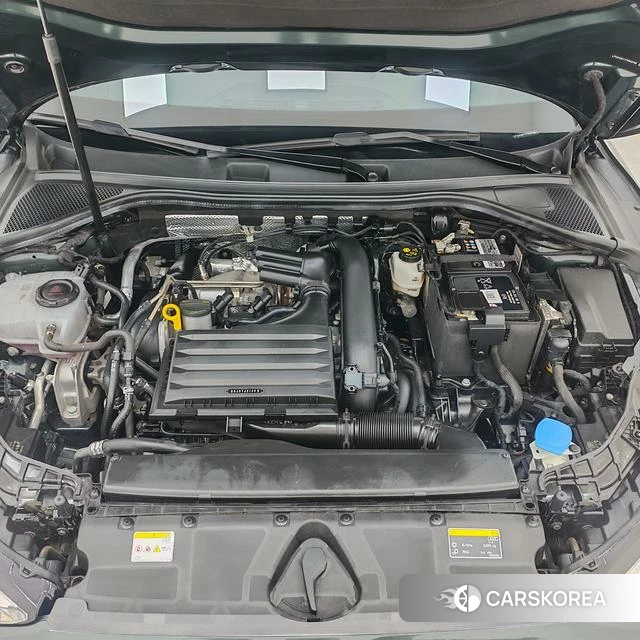 Audi A3 2023 Зеленый из Китая, фото 4