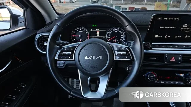 Kia The New K3 2nd generation 2023 Белый из Кореи, фото 4