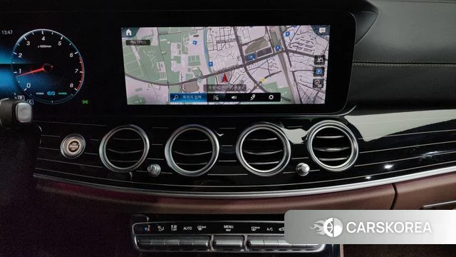 Mercedes-Benz E-Class W213 2021 Белый из Кореи, фото 4