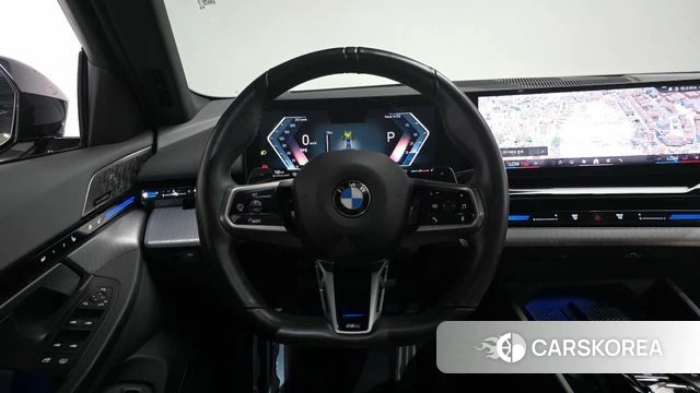 BMW 5 Series (G60) 2024 Черный из Кореи, фото 4