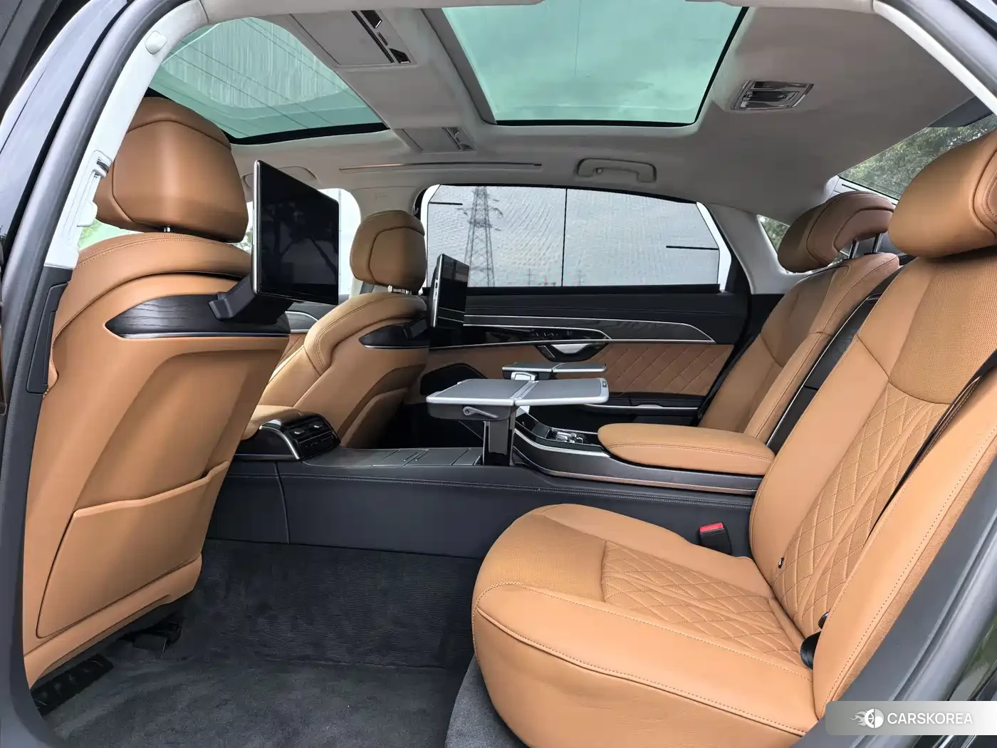 Audi A8 2022 Черный из Китая, фото 4