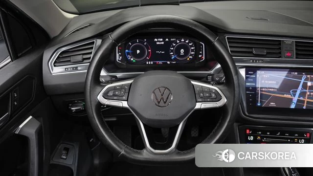 Volkswagen Tiguan second Generation 2021 Серый из Кореи, фото 4