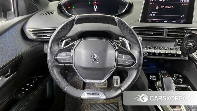Peugeot 5008 second generation 2019 Белый из Кореи, фото 4