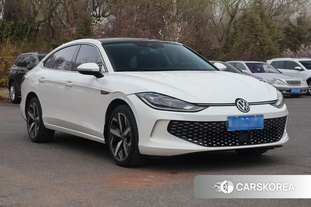 Volkswagen Lingdu 2023 Белый из Китая, фото 4