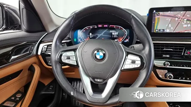 BMW 5 Series (G30) 2022 Черный из Кореи, фото 4