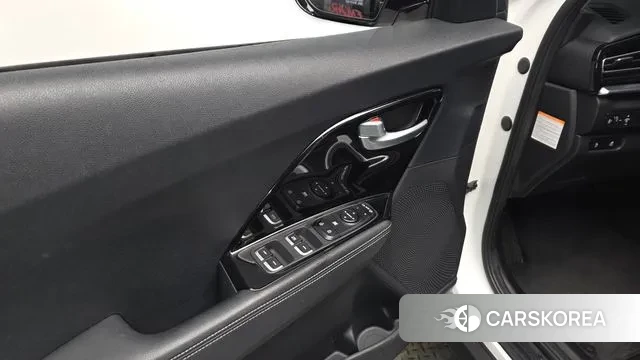 Kia Niro EV 2021 Белый из Кореи, фото 4