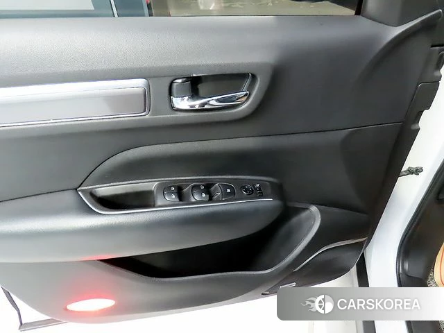 Renault Korea (Samsung) The New QM6 2019 Жемчужный цвет из Кореи, фото 4
