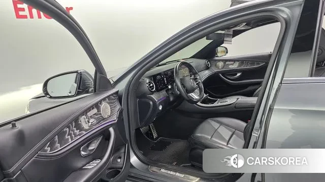 Mercedes-Benz E-Class W213 2021 Серый из Кореи, фото 4