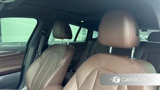 BMW X4 (G02) 2023 Небесно-голубой из Кореи, фото 4